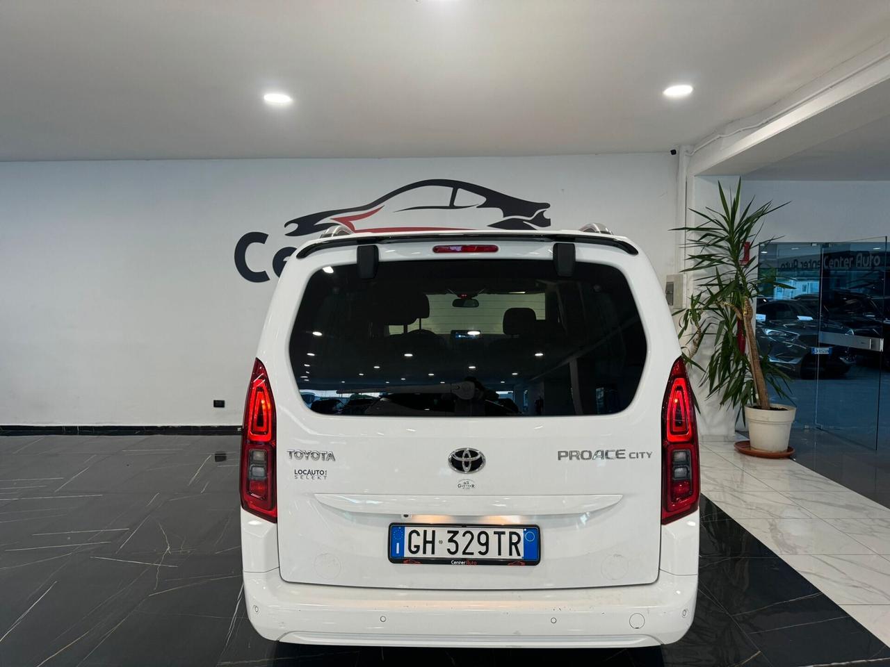 Toyota Proace Proace City Verso 1.5D 130 CV S&S L2 A/T Luxury