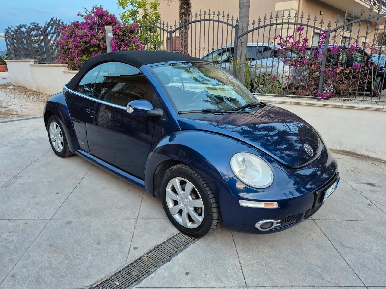Volkswagen New Beetle 1.4 16V Cabrio