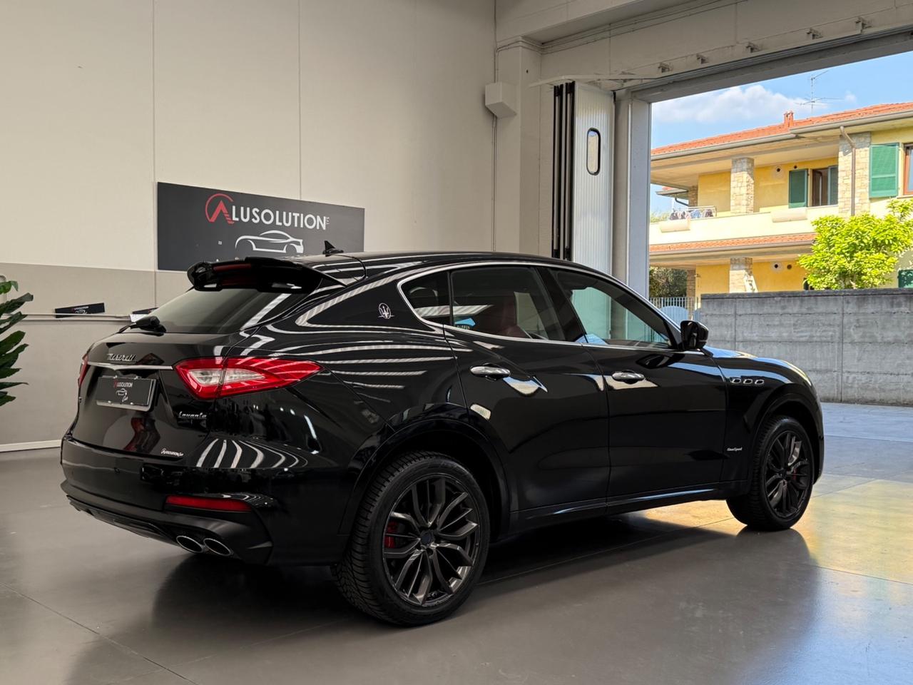 Maserati Levante V6 Diesel 275 CV AWD Gransport