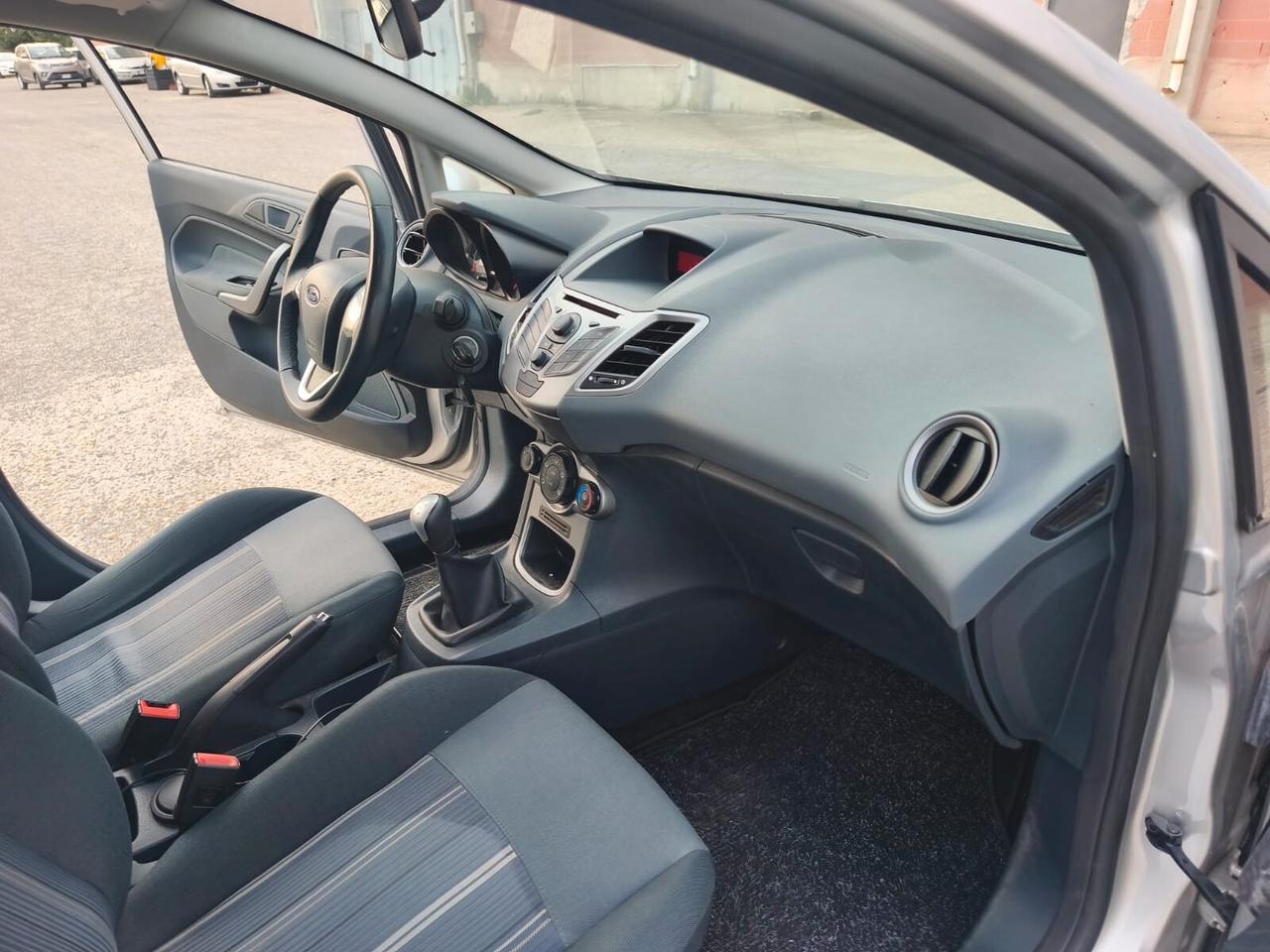 Ford Fiesta 2009---1.2 Benzina Neopatentati