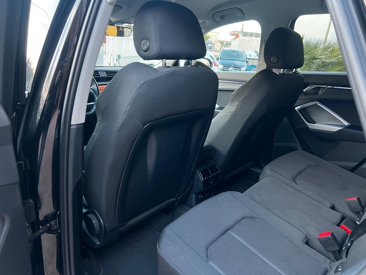 Audi Q3 35 TDI S tronic - 2020