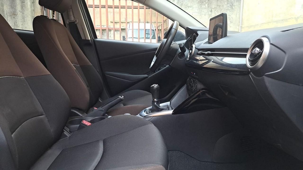 Mazda 2 1.5 EVOLVE NAVI * IDONEA NEOPATENTATI *