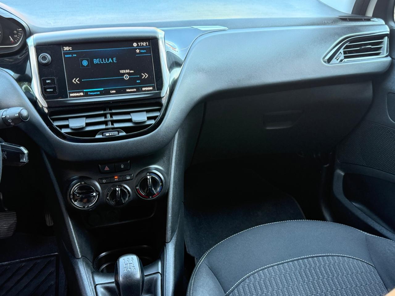 Peugeot 208 5 porte Active