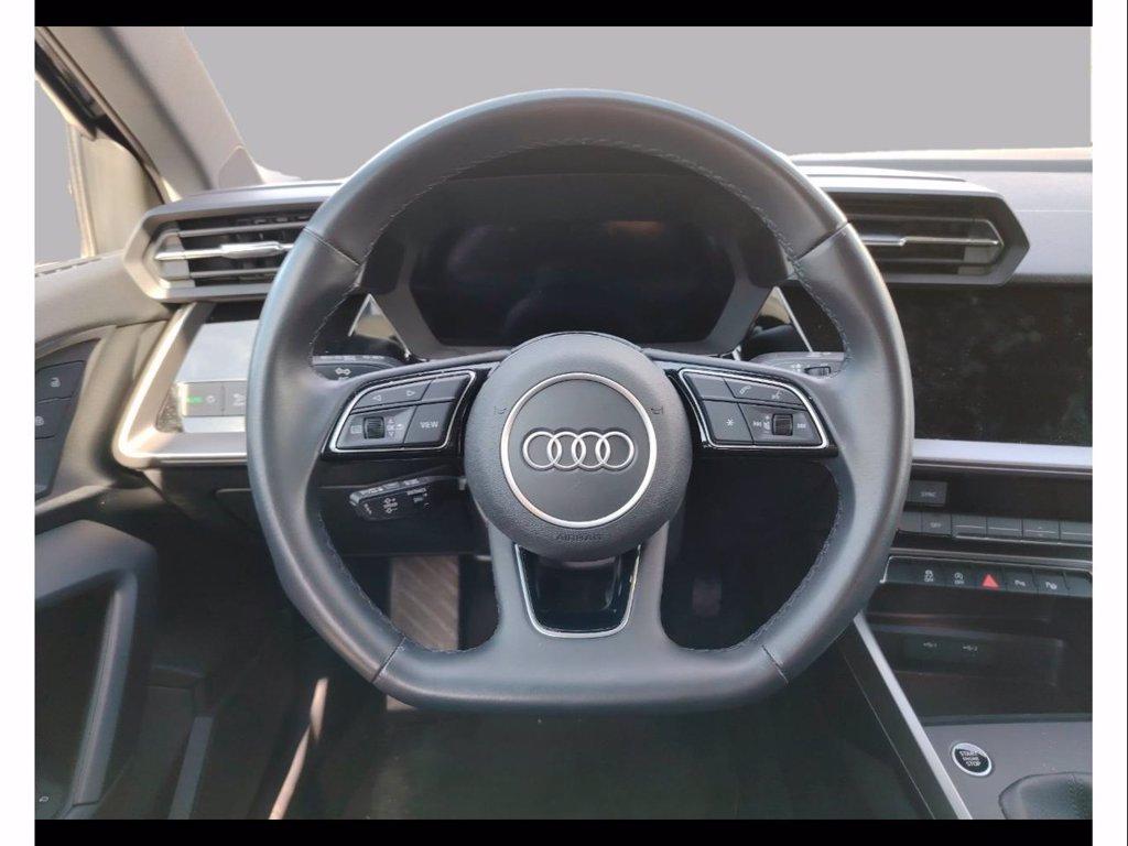 AUDI A3 sedan 35 1.5 tfsi business advanced del 2025