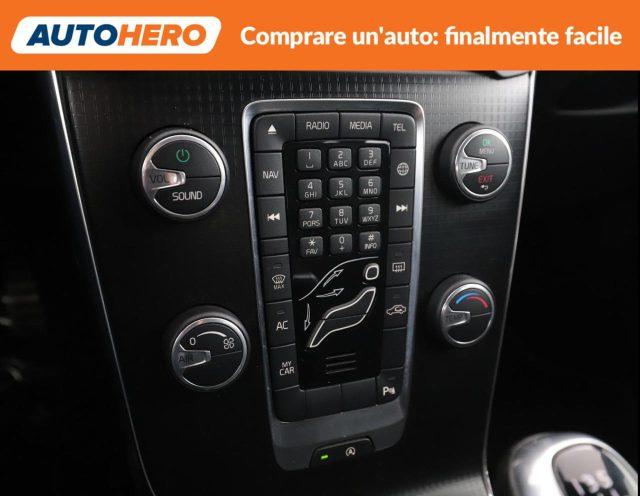 VOLVO V40 D2 R-design