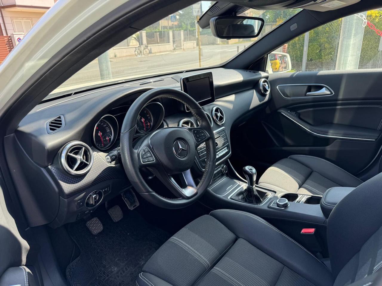 Mercedes-benz A 180 A 180 d Sport OK PER NEOPATENTATI