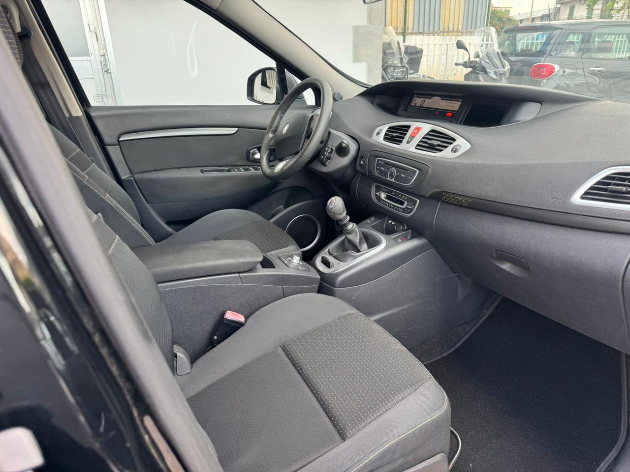Renault Scénic X-Mod 1.5 dCi 110CV Dynamique