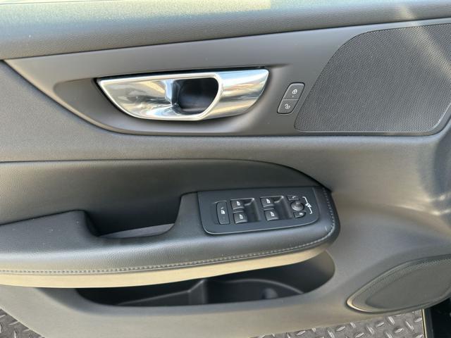 VOLVO V60 B4 (d) Geartronic Momentum Business