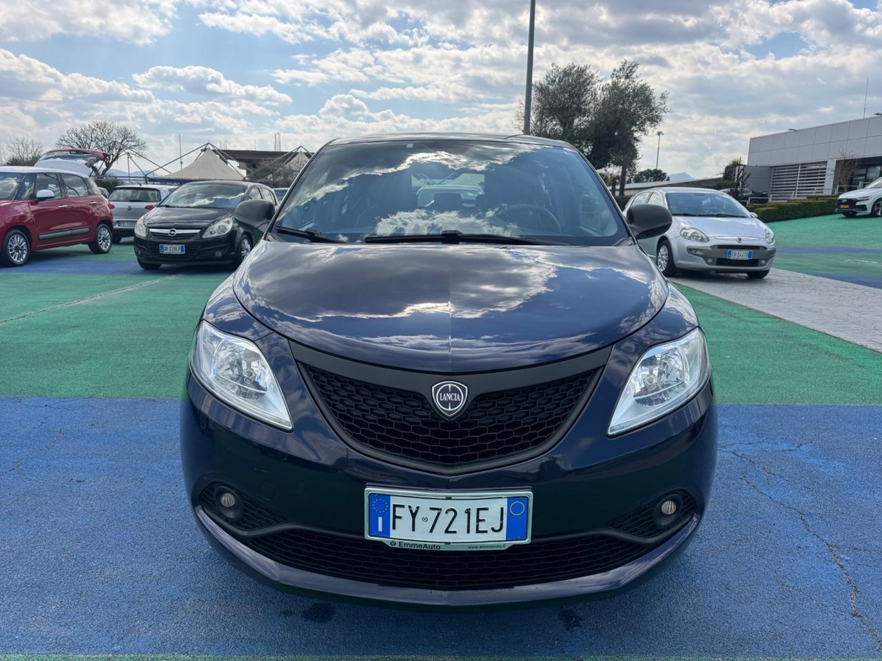 Lancia Ypsilon 1.2 69 CV 5 porte GPL Ecochic Monogram