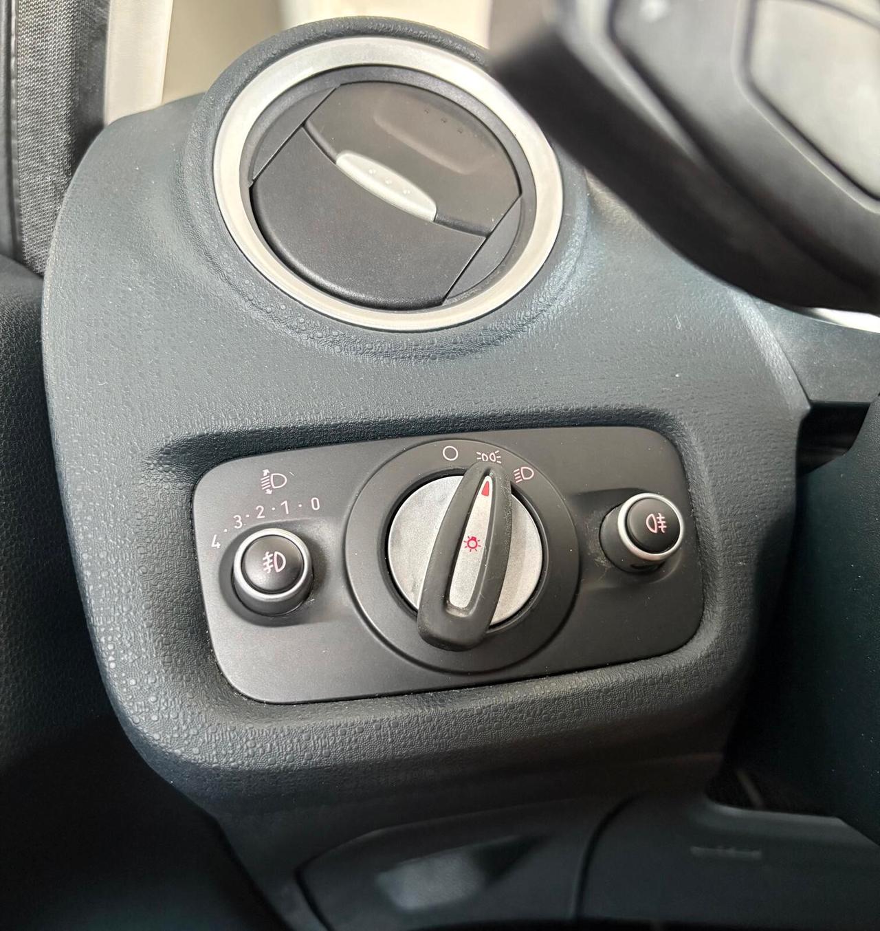 Ford Fiesta FORD FIESTA 1.2 TITANIUM 3P.