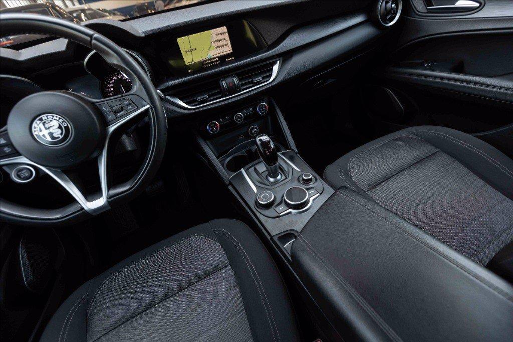 ALFA ROMEO Stelvio 2.2 t Business rwd 190cv auto my19 del 2018