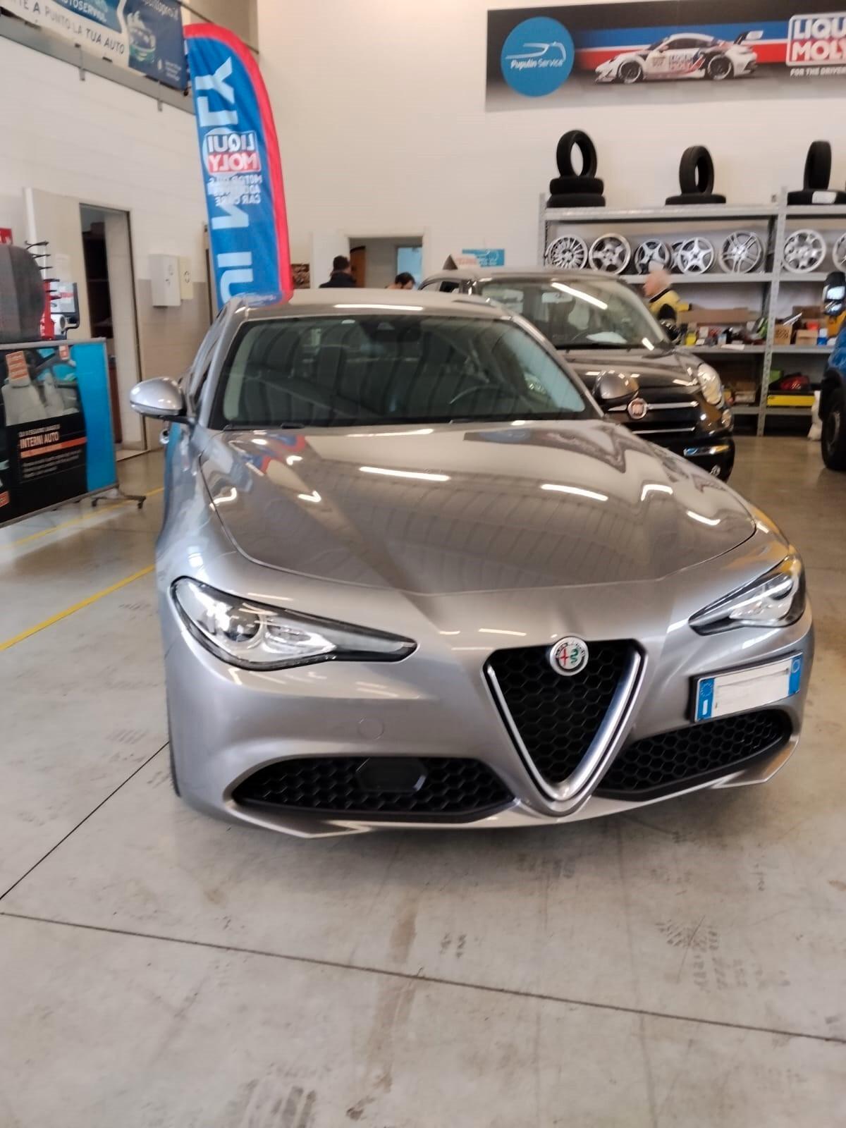 Alfa Romeo Giulia 2.2 Turbodiesel 150 CV AT8