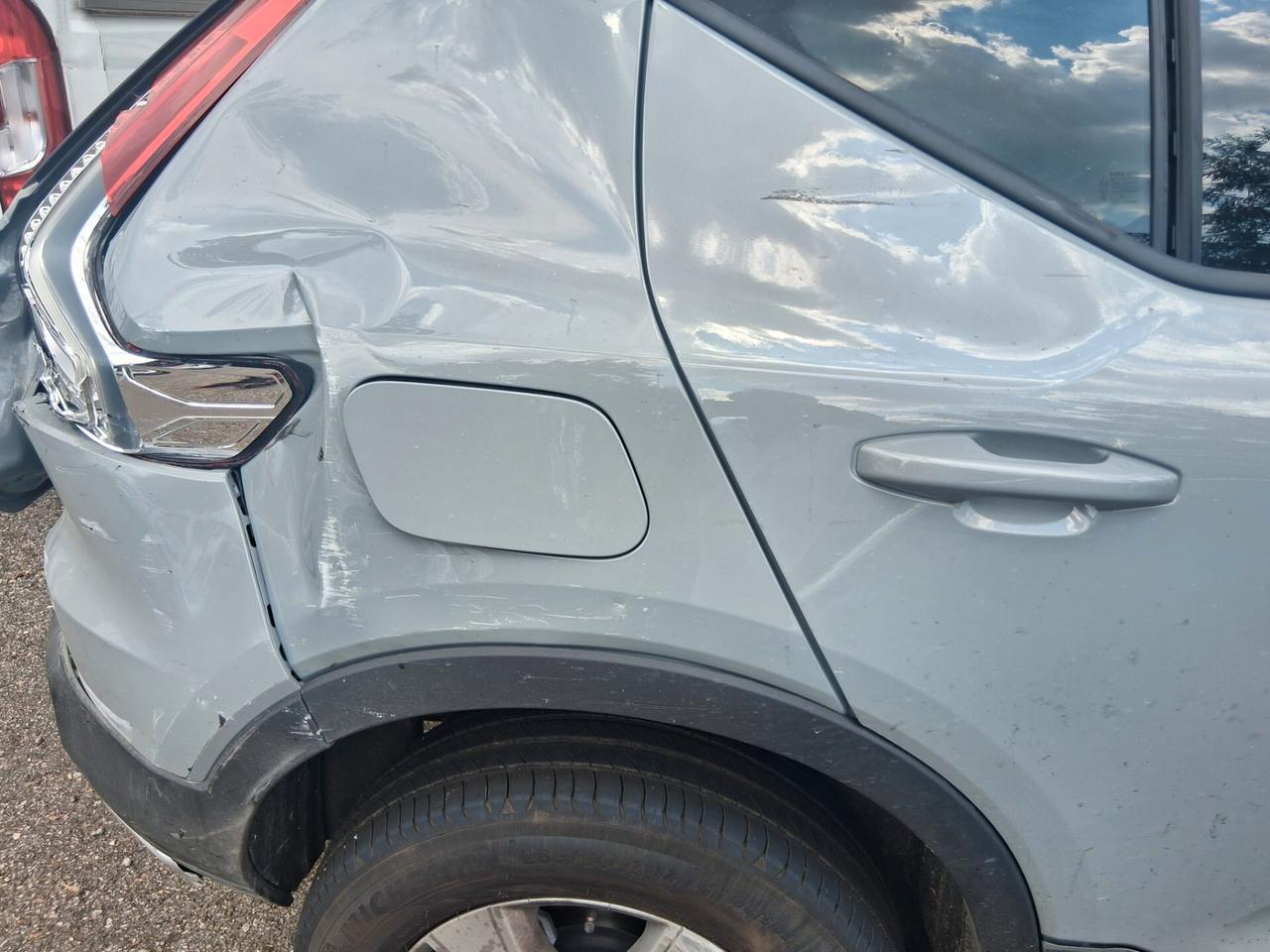 Volvo XC40 B3 automatico Core