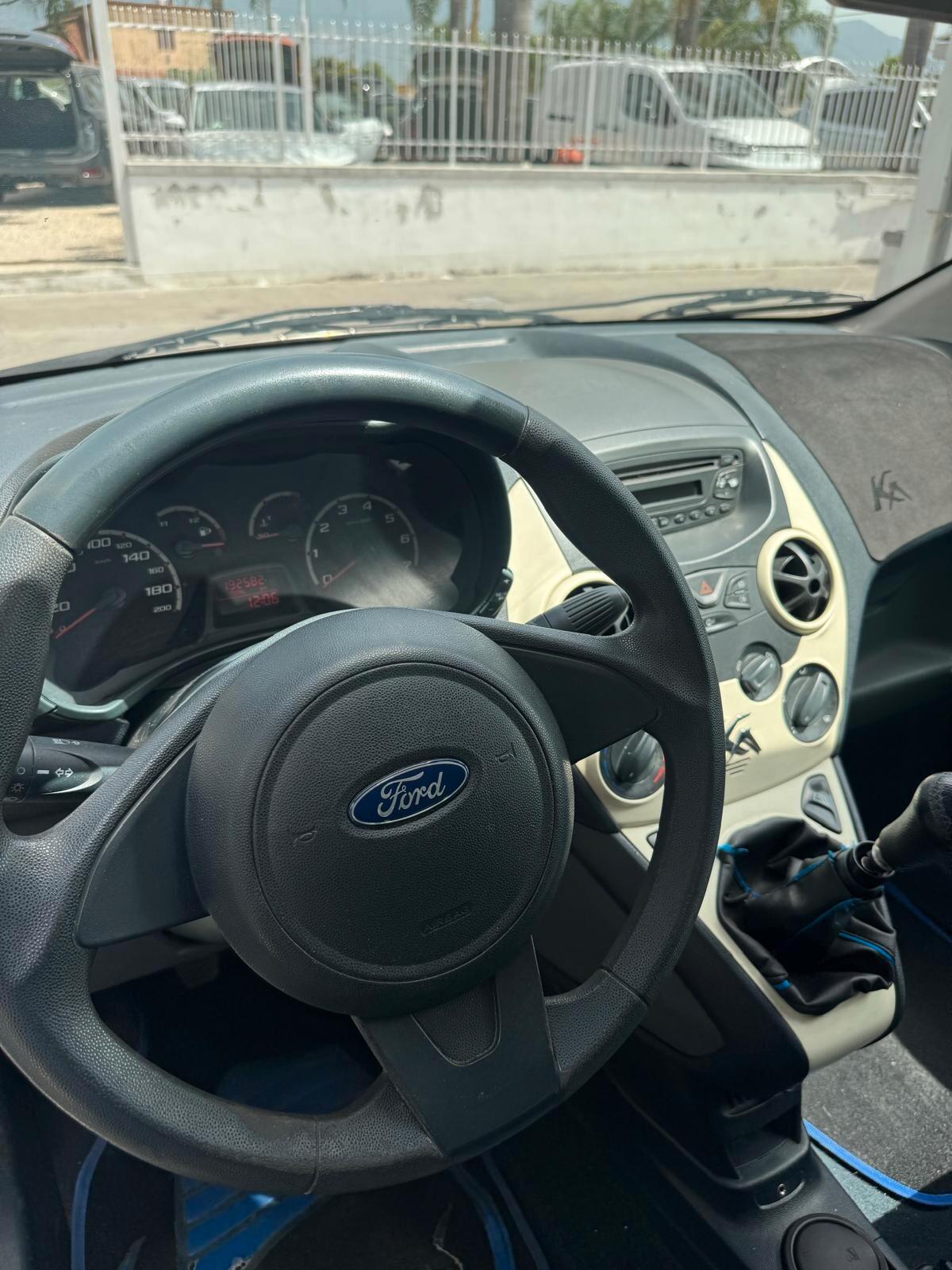 Ford Ka 1.2 8V 69CV Titanium