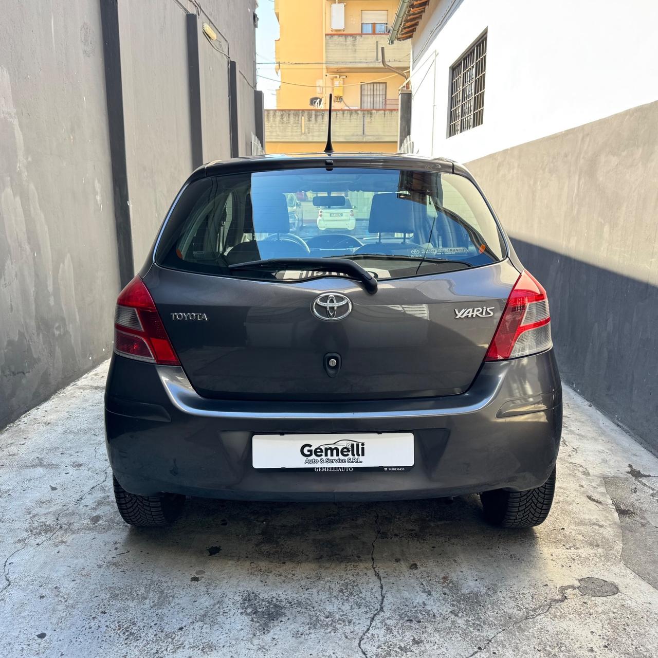 Toyota Yaris 1.0 5 porte Now