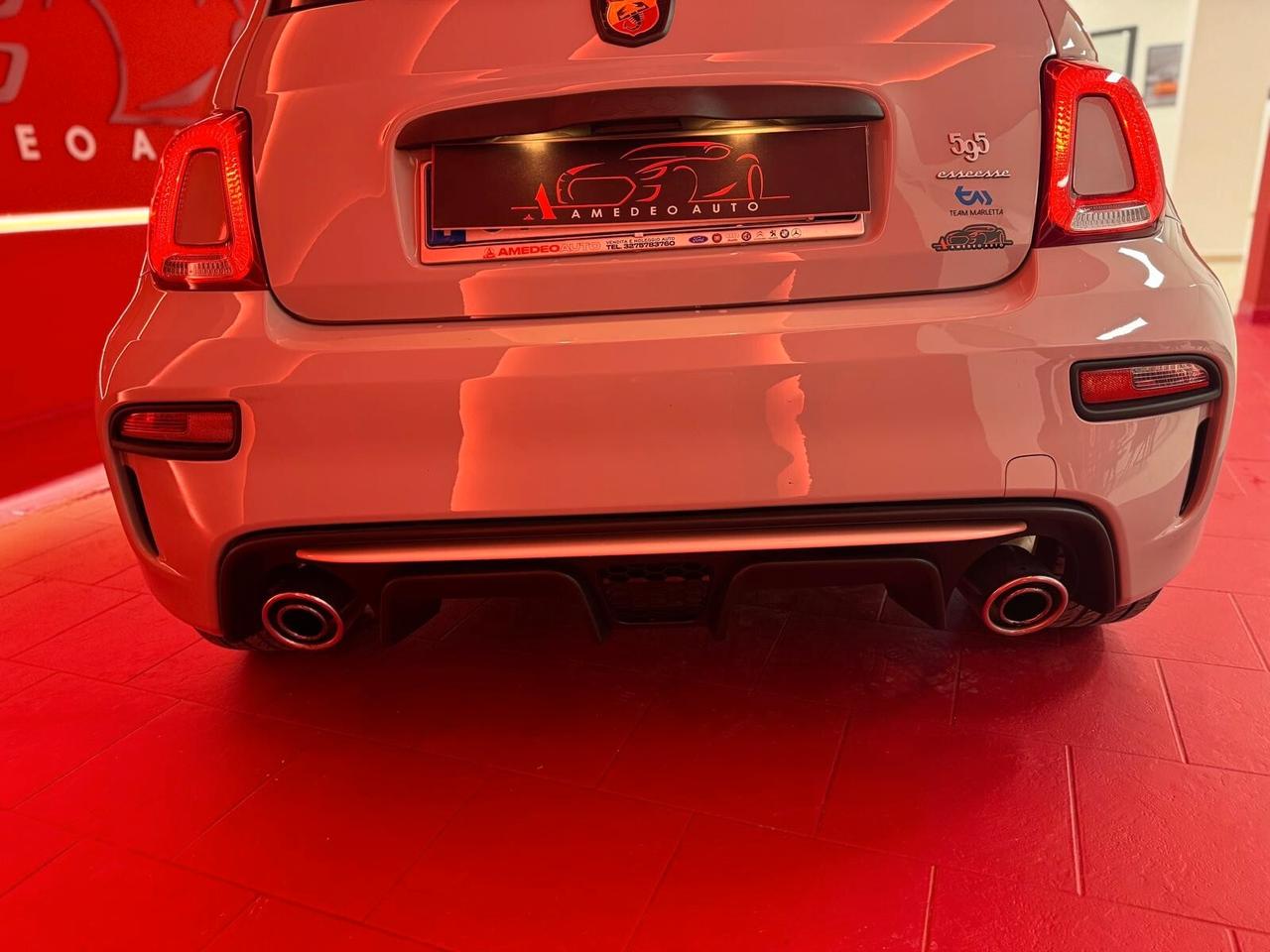 Abarth 595 1.4 Turbo T-Jet 180 CV Esseesse