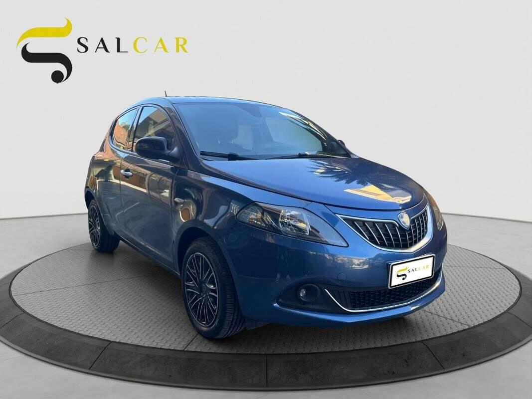 Lancia Ypsilon 1.0 70cv firefly hybrid Gold 2023