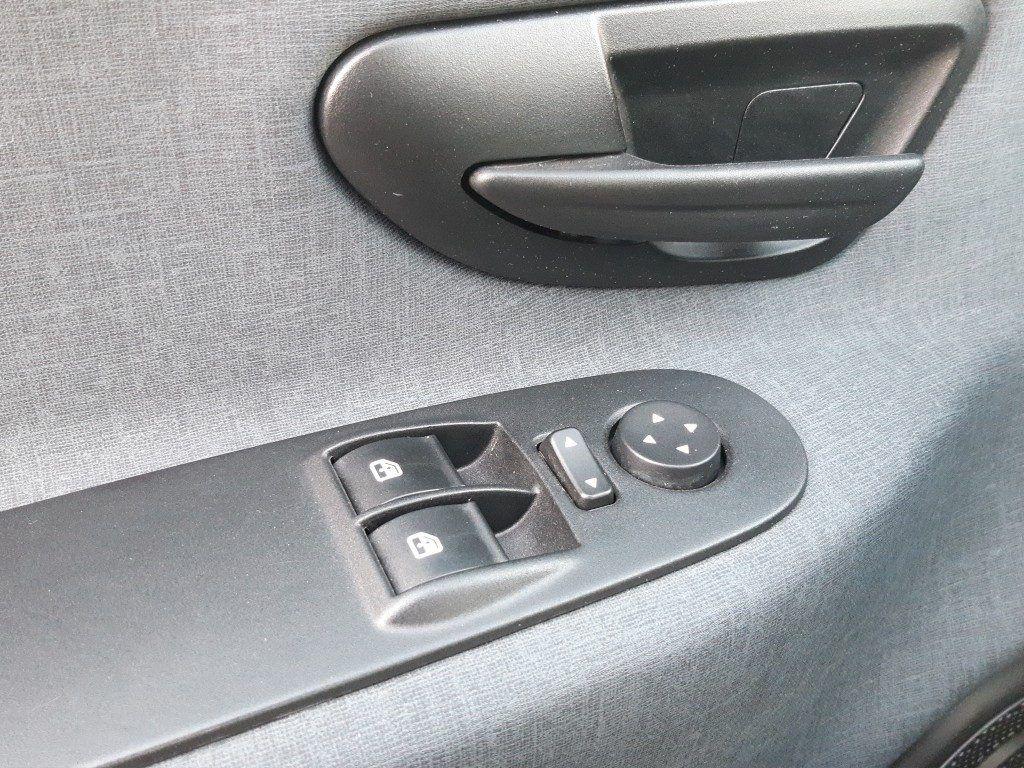 Lancia Ypsilon 1.0 FireFly 5 porte S&S Hybrid Alberta Ferretti