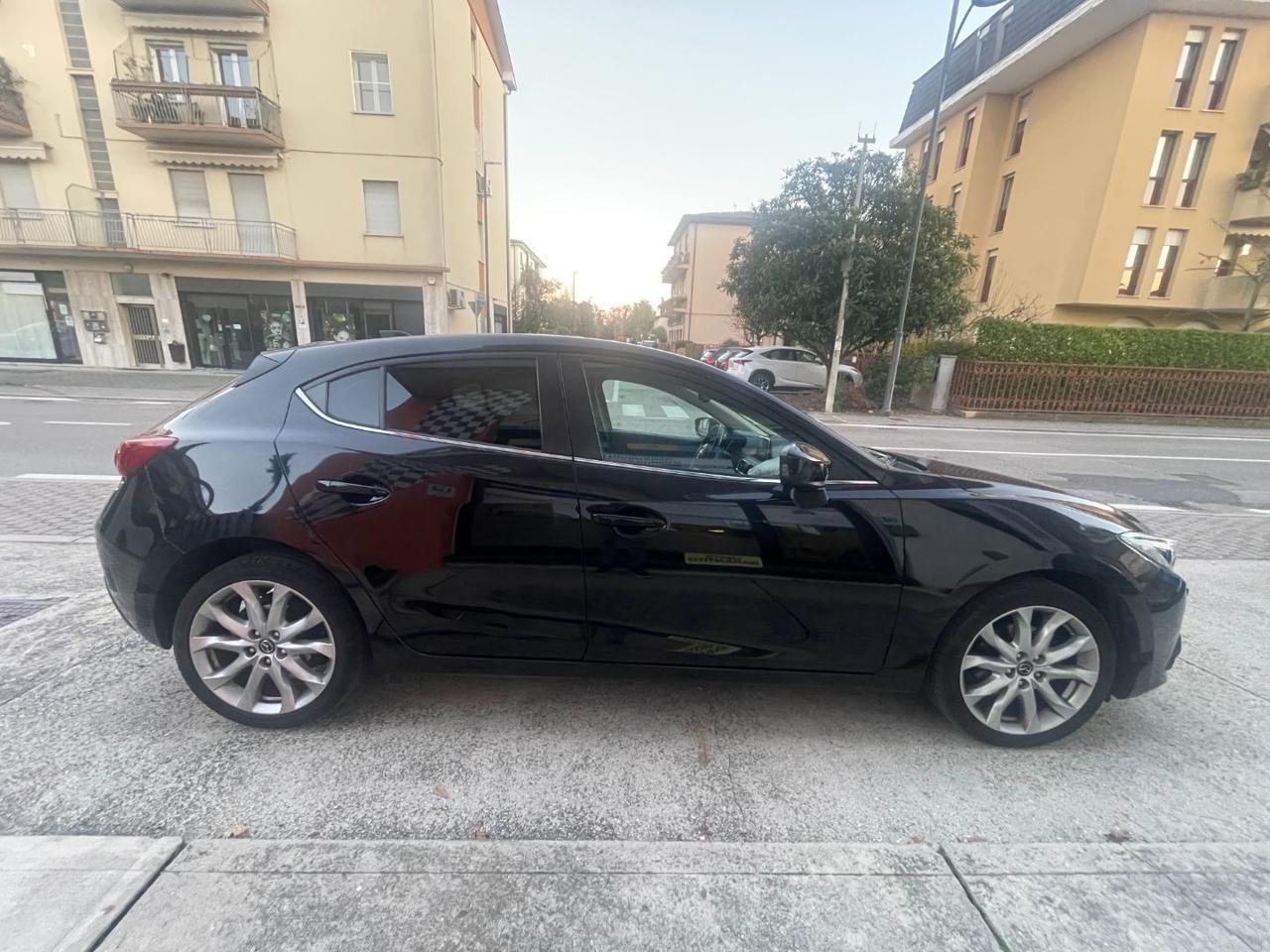 MAZDA 3 Mazda3 2.2 Skyactiv-D Exceed