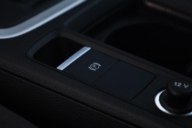 AUDI Q3 35 TDI quattro S tronic Business