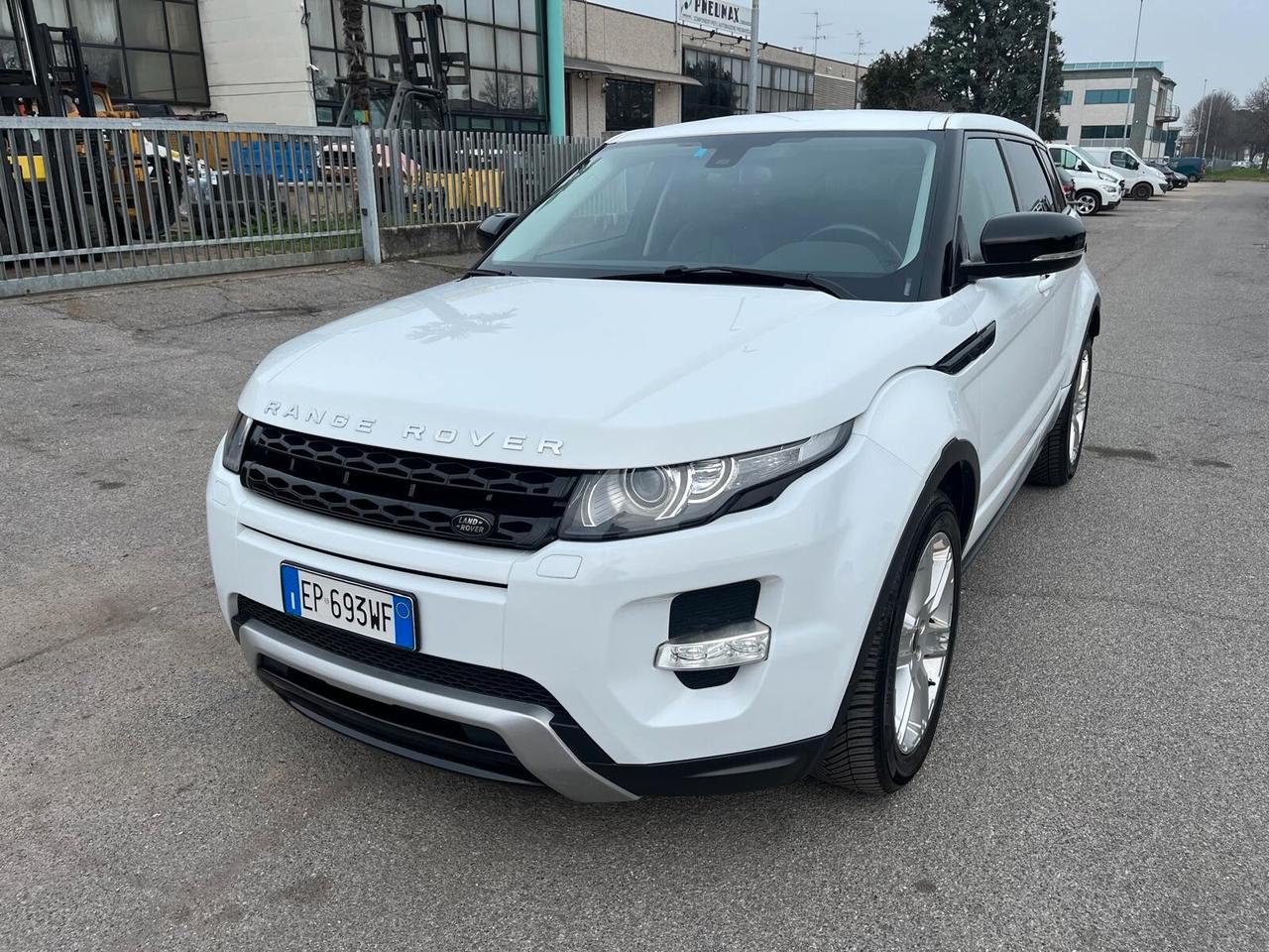 Land Rover Range Evoque 2.2 TD4 5p. Pure