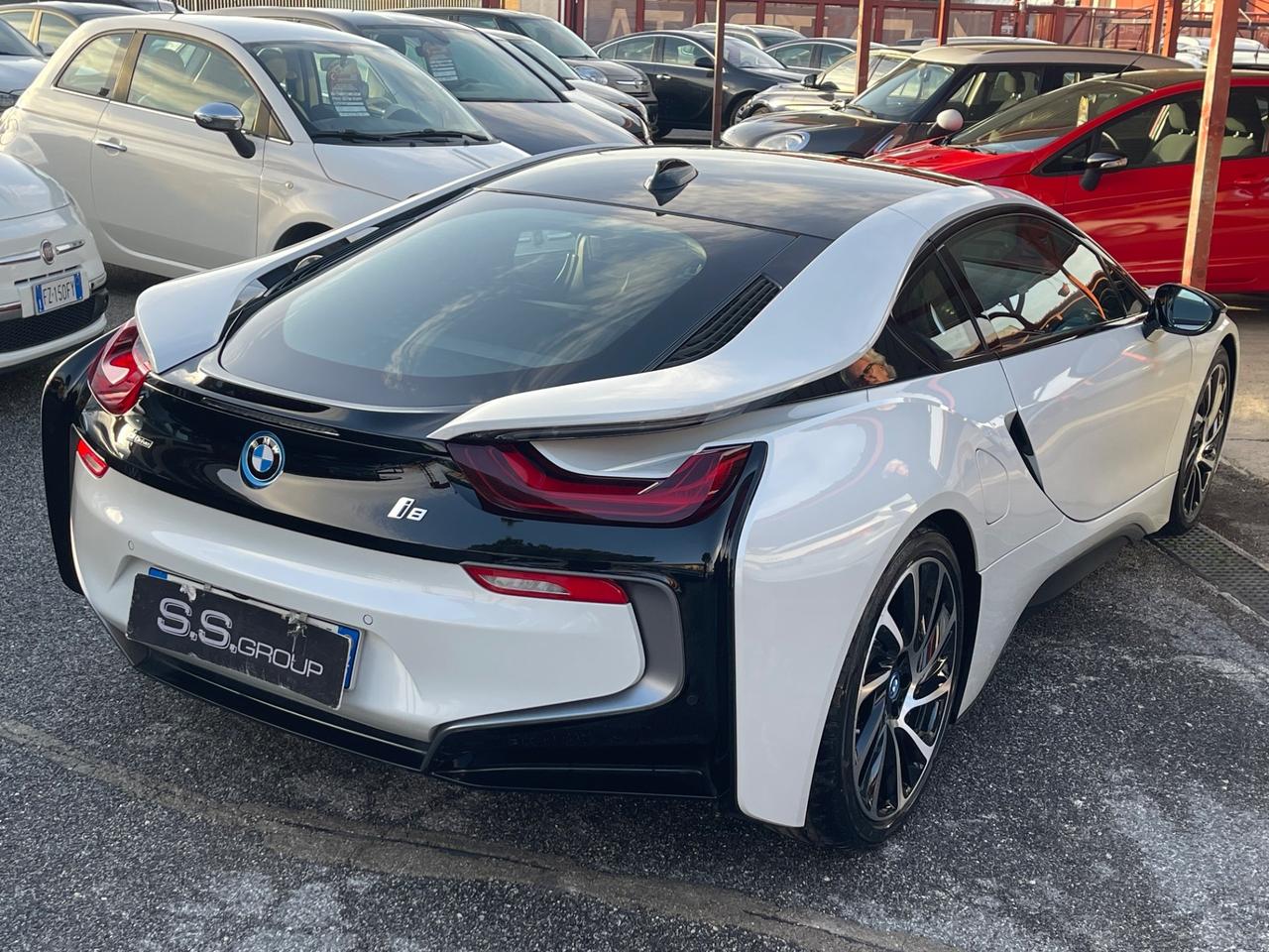 Bmw i8. (( 17 MILA KM -UNICA IN ITALIA ))
