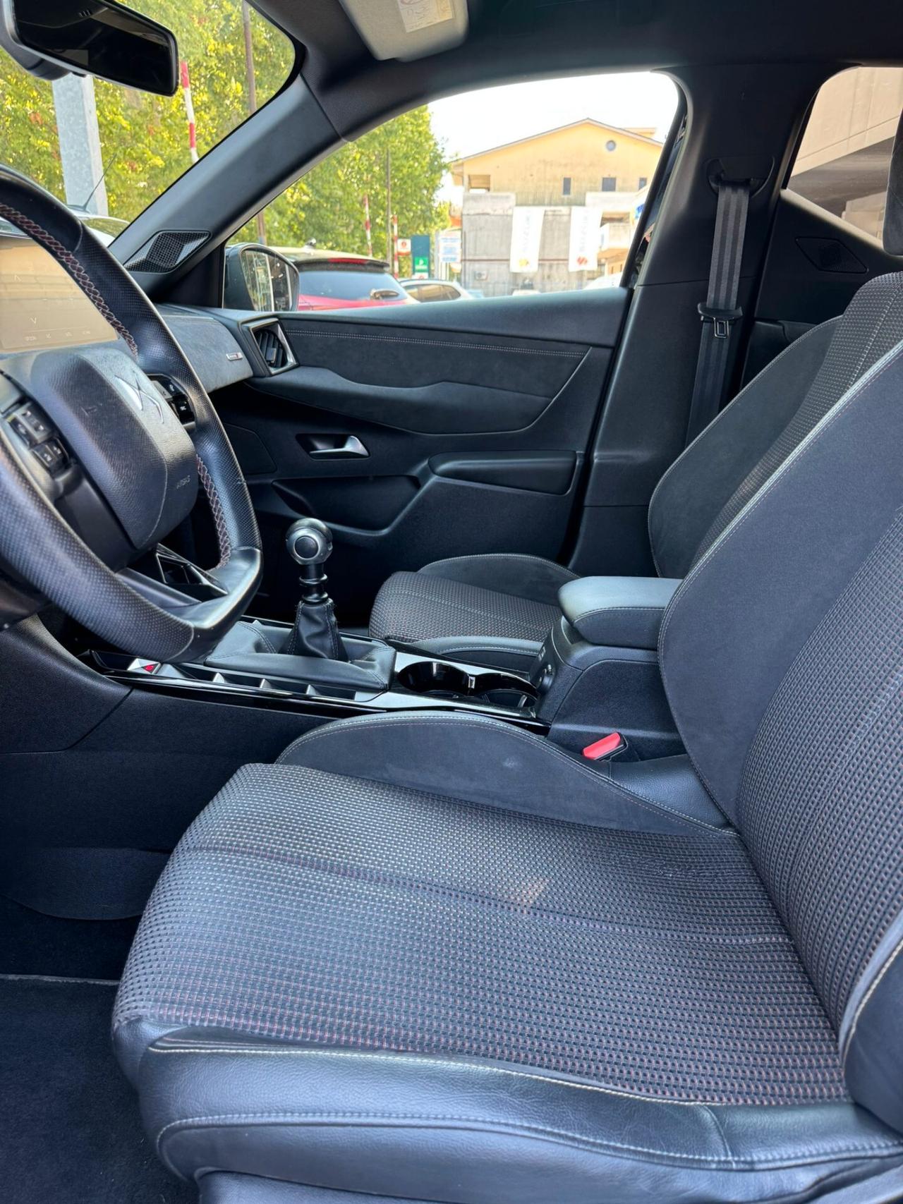 Ds DS3 Crossback BlueHDi 100 Performance Line