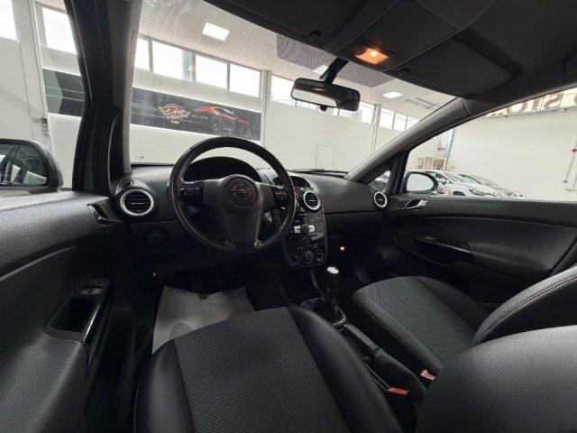OPEL Corsa 1.2 5 porte Cosmo