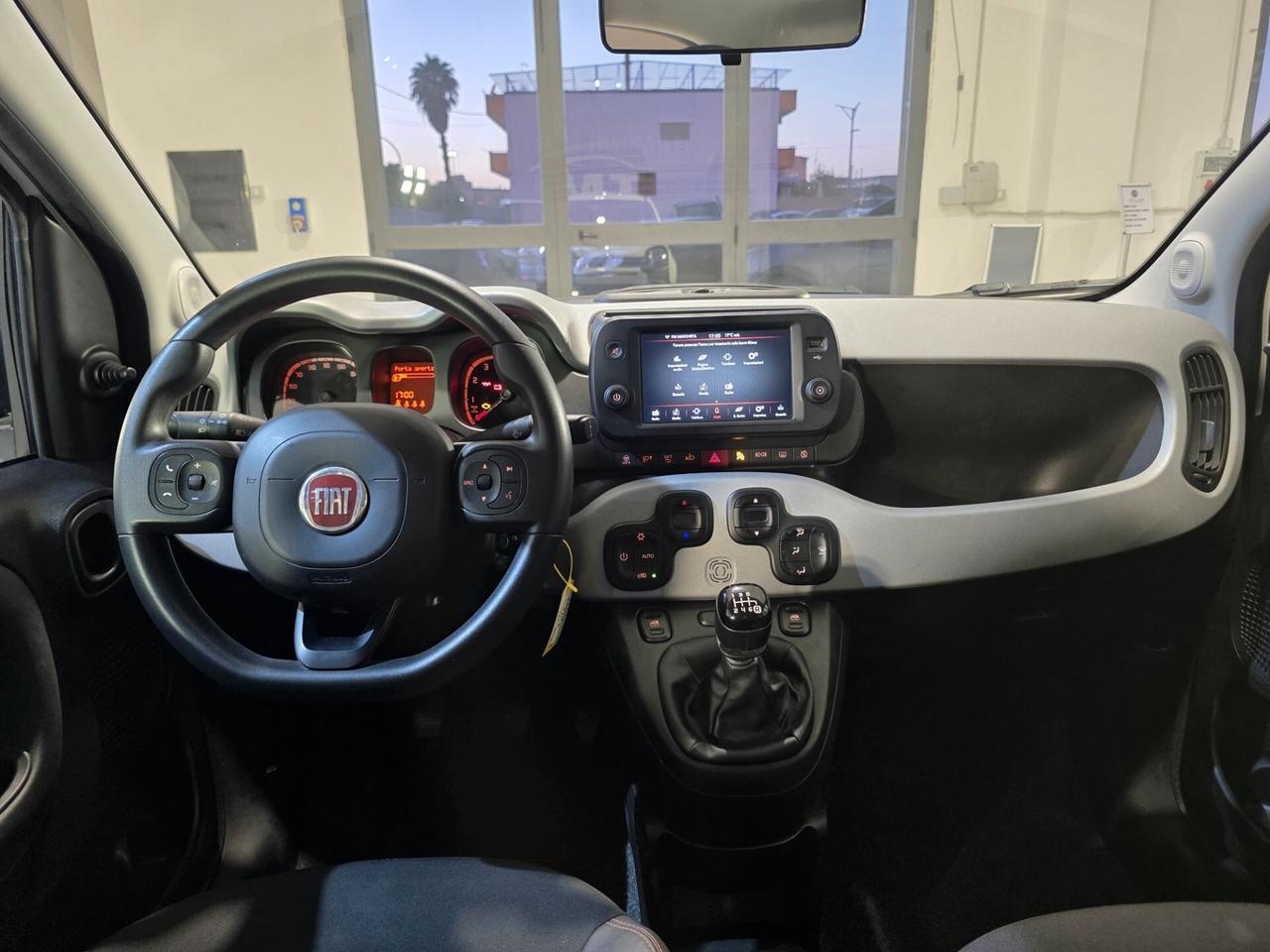 Fiat Panda 1.0 FireFly S&S Hybrid Garmin