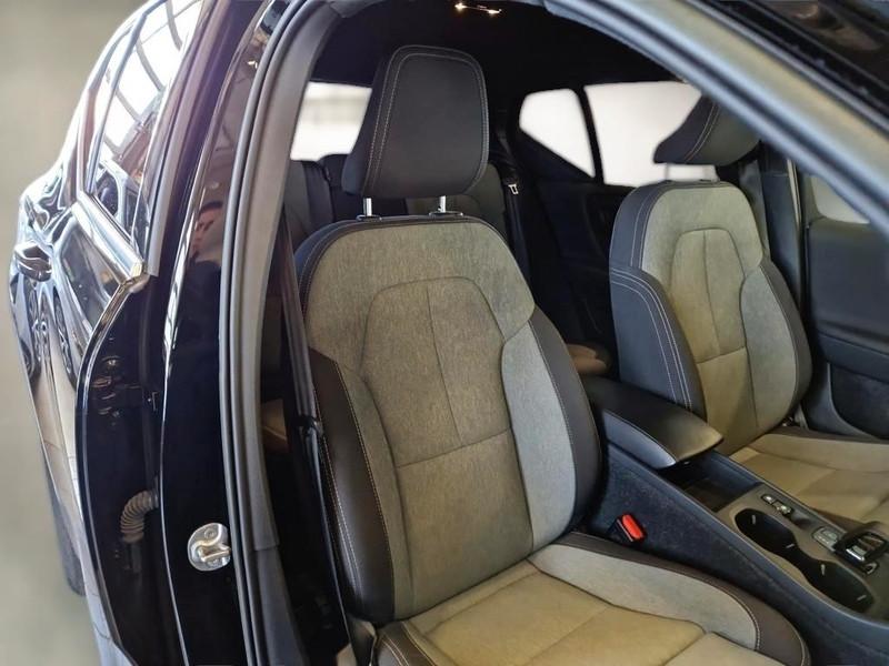 VOLVO XC40 T4 Recharge Plug-in auto Core