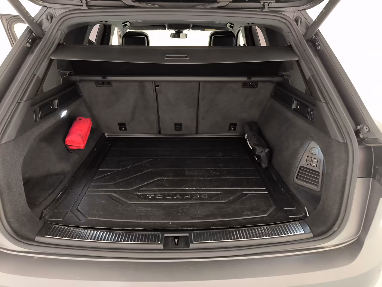 Volkswagen Touareg 3.0 v6 tdi scr r-line 231cv auto