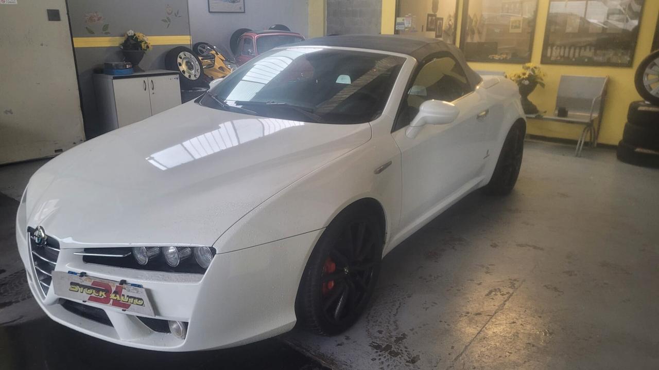 Alfa Romeo Spider 2.2 JTS