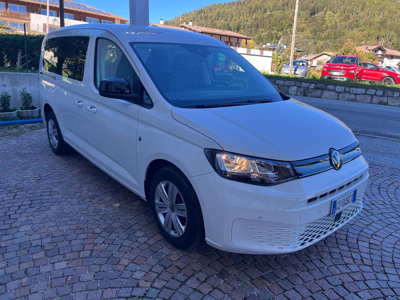 VOLKSWAGEN CADDY MAXI 7 POSTI