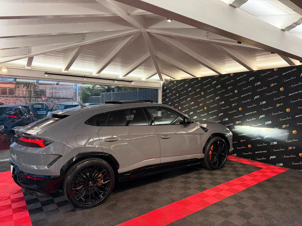 Lamborghini Urus 4.0 SE