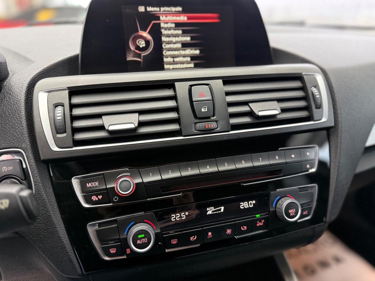 Bmw 118 118d 5p. Urban