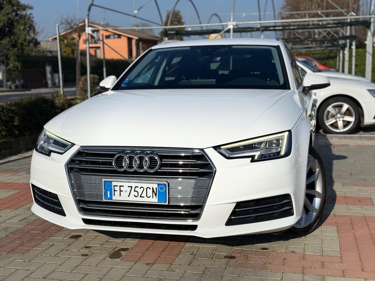 Audi A4 Avant 2.0 TDI 150 CV ultra S tronic VIRTUAL
