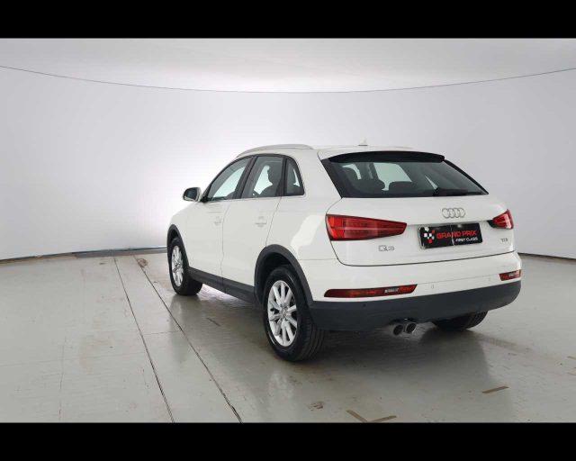 AUDI Q3 2.0 TDI 120 CV Business