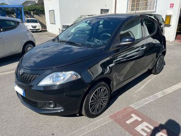 Lancia Ypsilon Ypsilon 1.0 FireFly 5 porte S&S Hybrid Silver