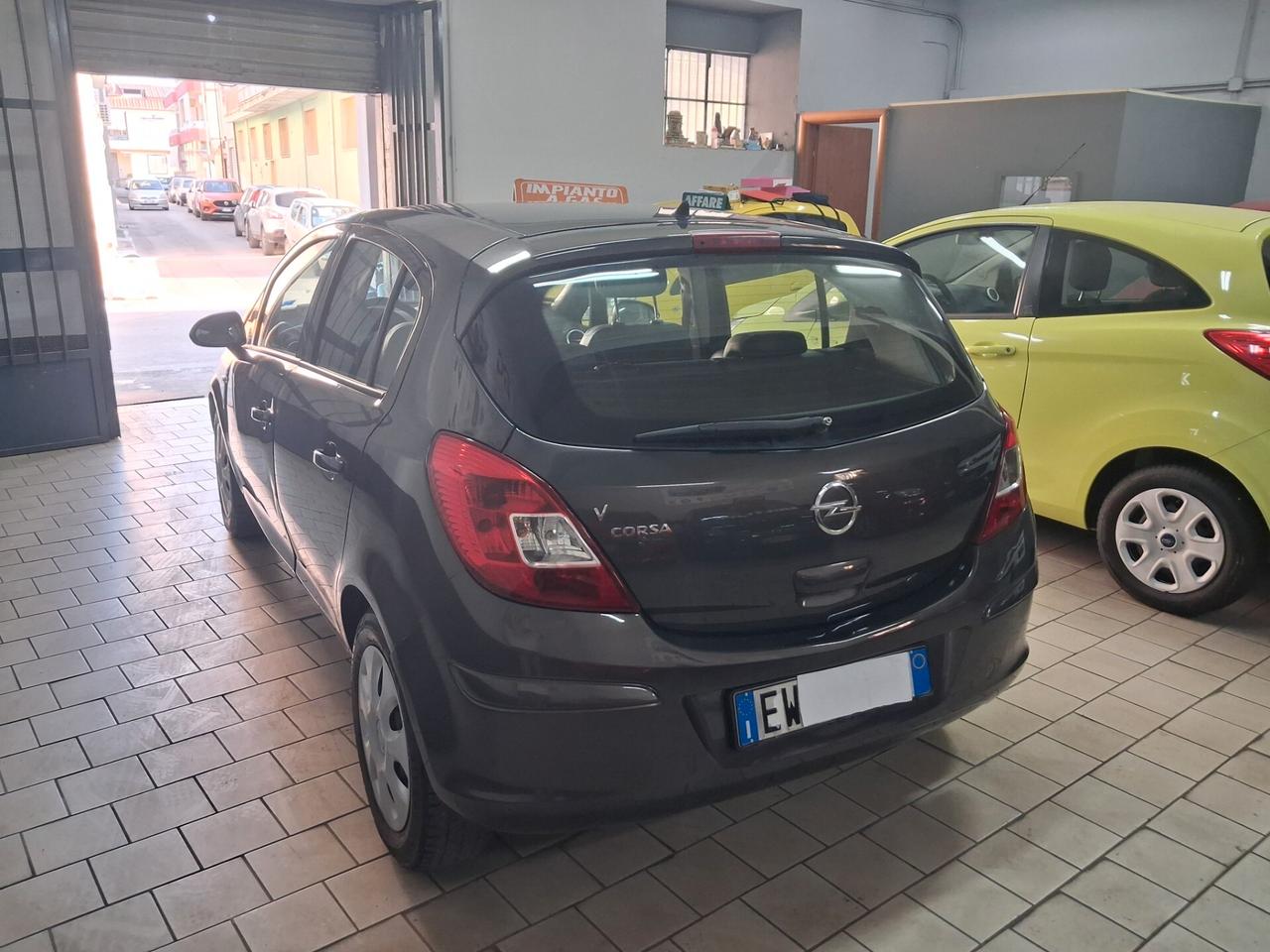 Opel Corsa 1.2 85CV 5 porte GPL-TECH 2014 unico prop