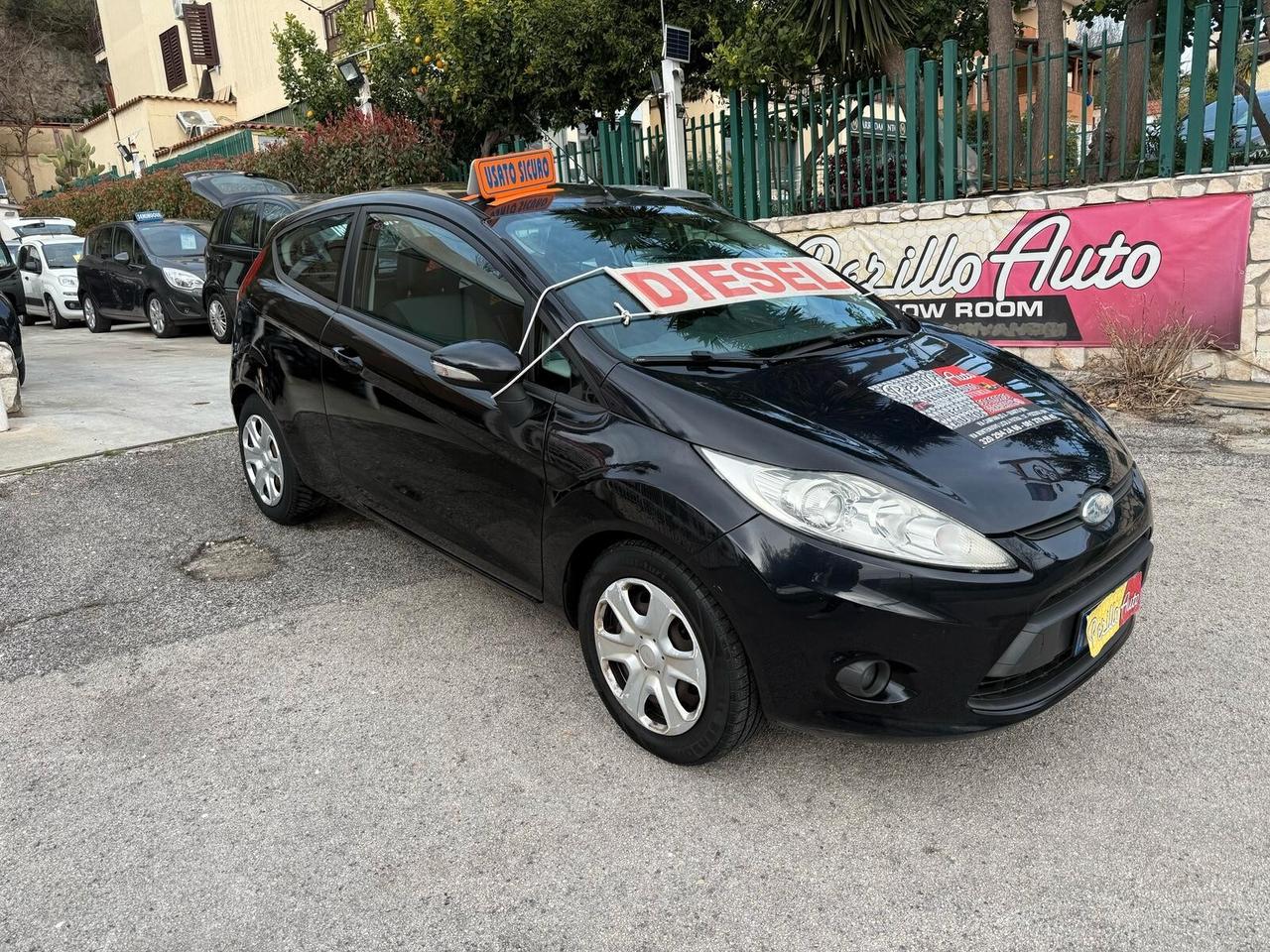 Ford Fiesta 1.4 TDCi 68CV 3 porte Titanium