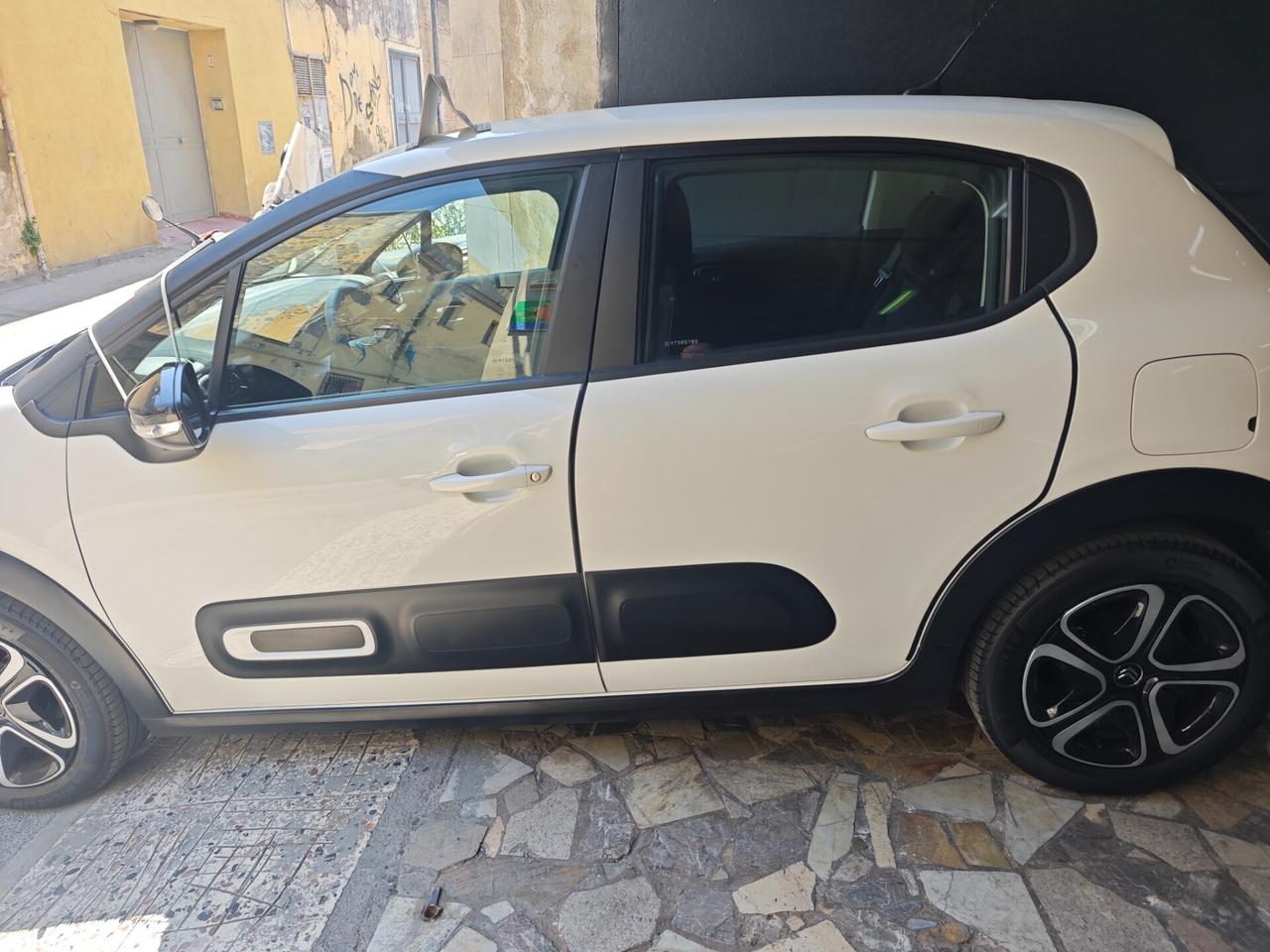 Citroen C3 PureTech 83 S&S Shine Pack