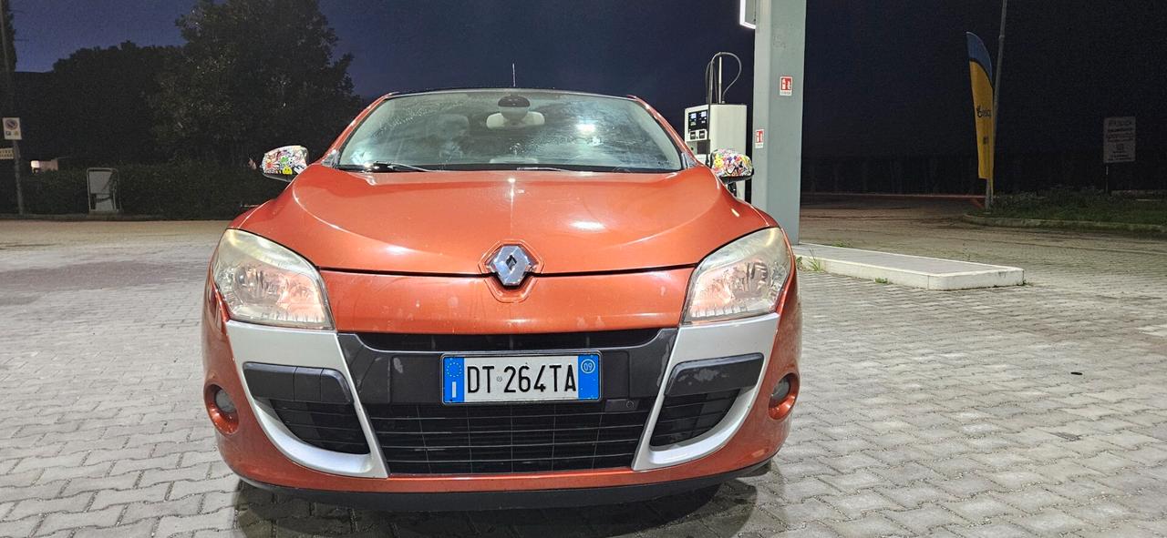 Renault Megane Mégane Coupé 1.5 dCi 110CV Luxe