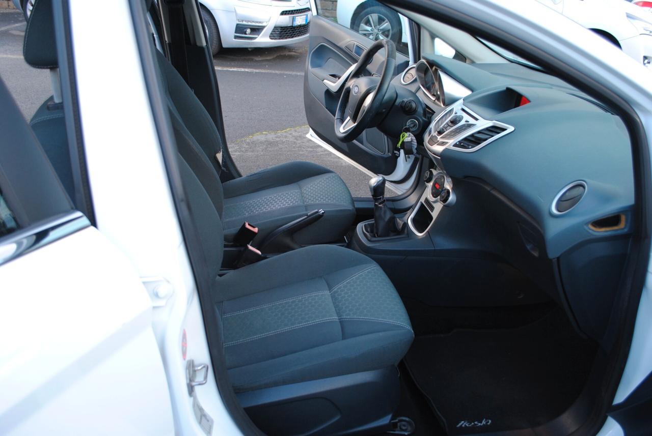 FORD FIESTA 1.2 82 CV OK NEOPATENTATI