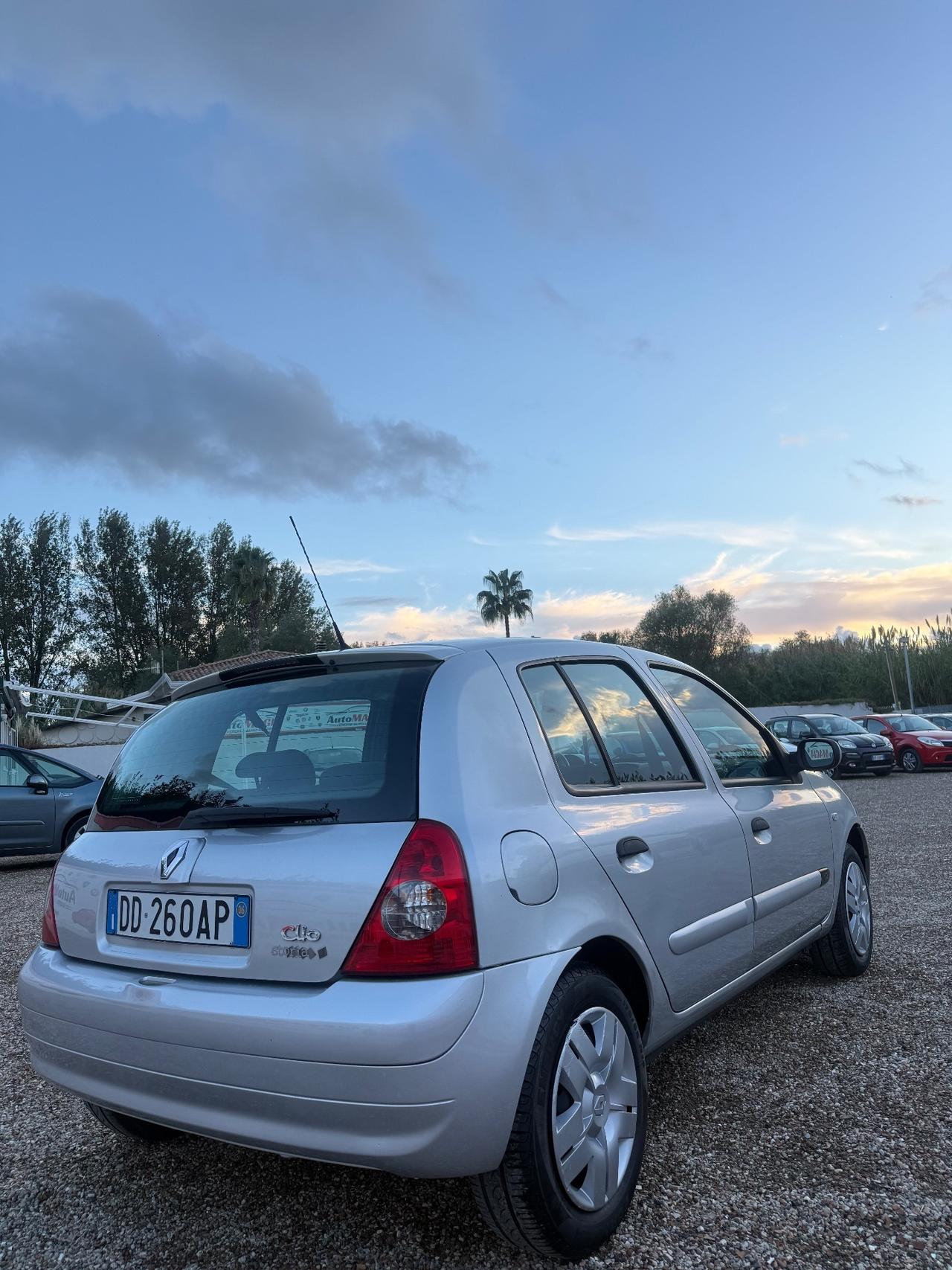 Renault Clio Storia 1.2 5 porte Dynamique