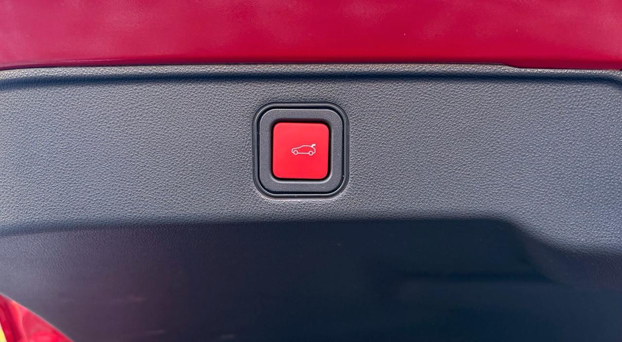 Fiat 600 Hybrid 100 CV DCT MHEV La Prima