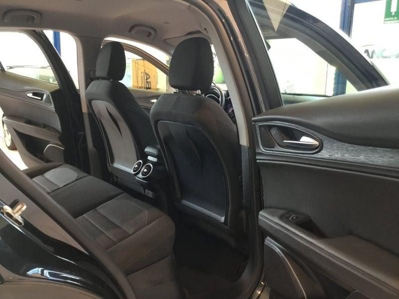 Alfa Romeo Stelvio 2.2 Turbo Diesel 160CV Business AT8 RWD MY21