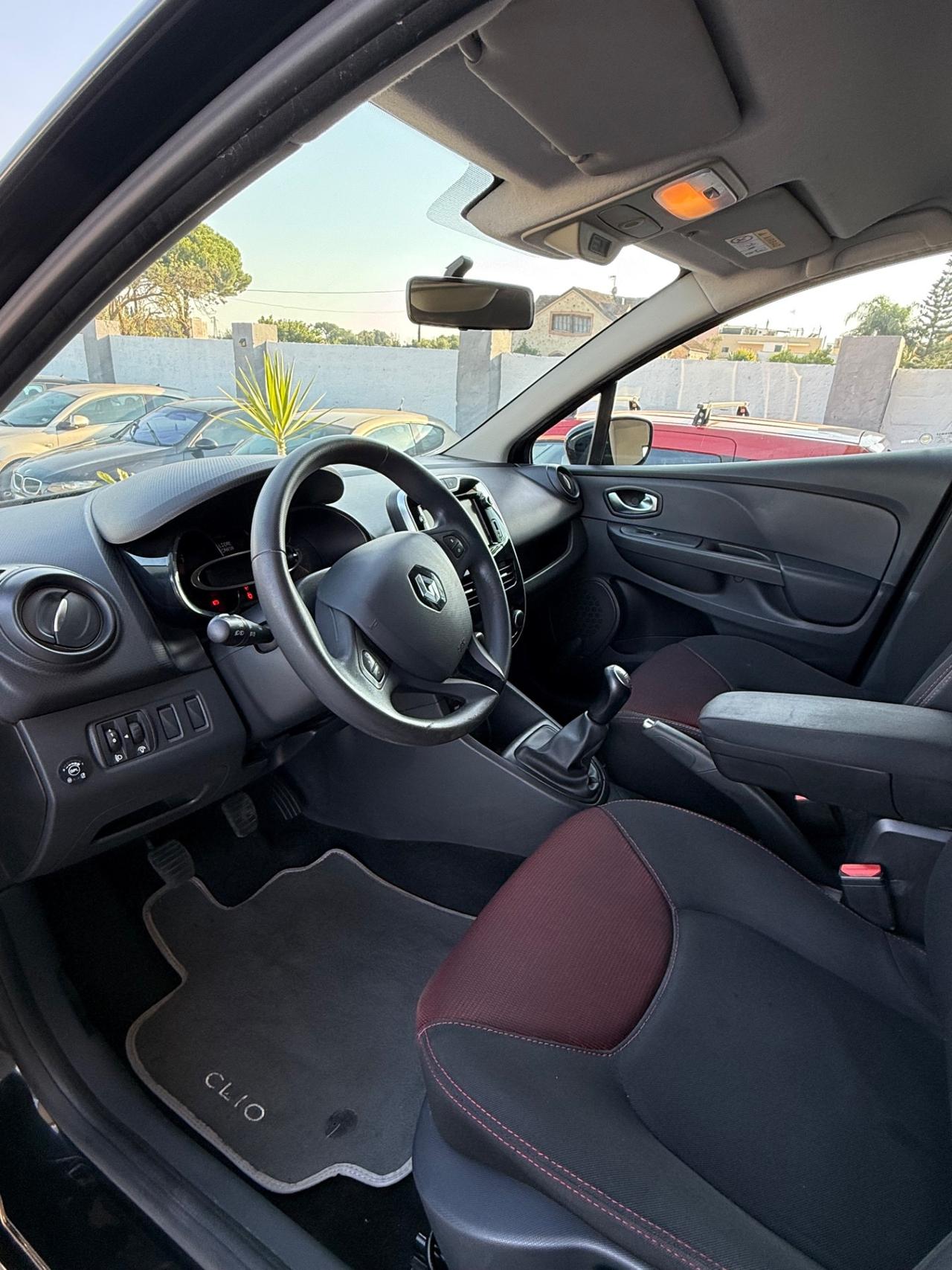 Renault Clio 1.2 75CV GPL 100.000km