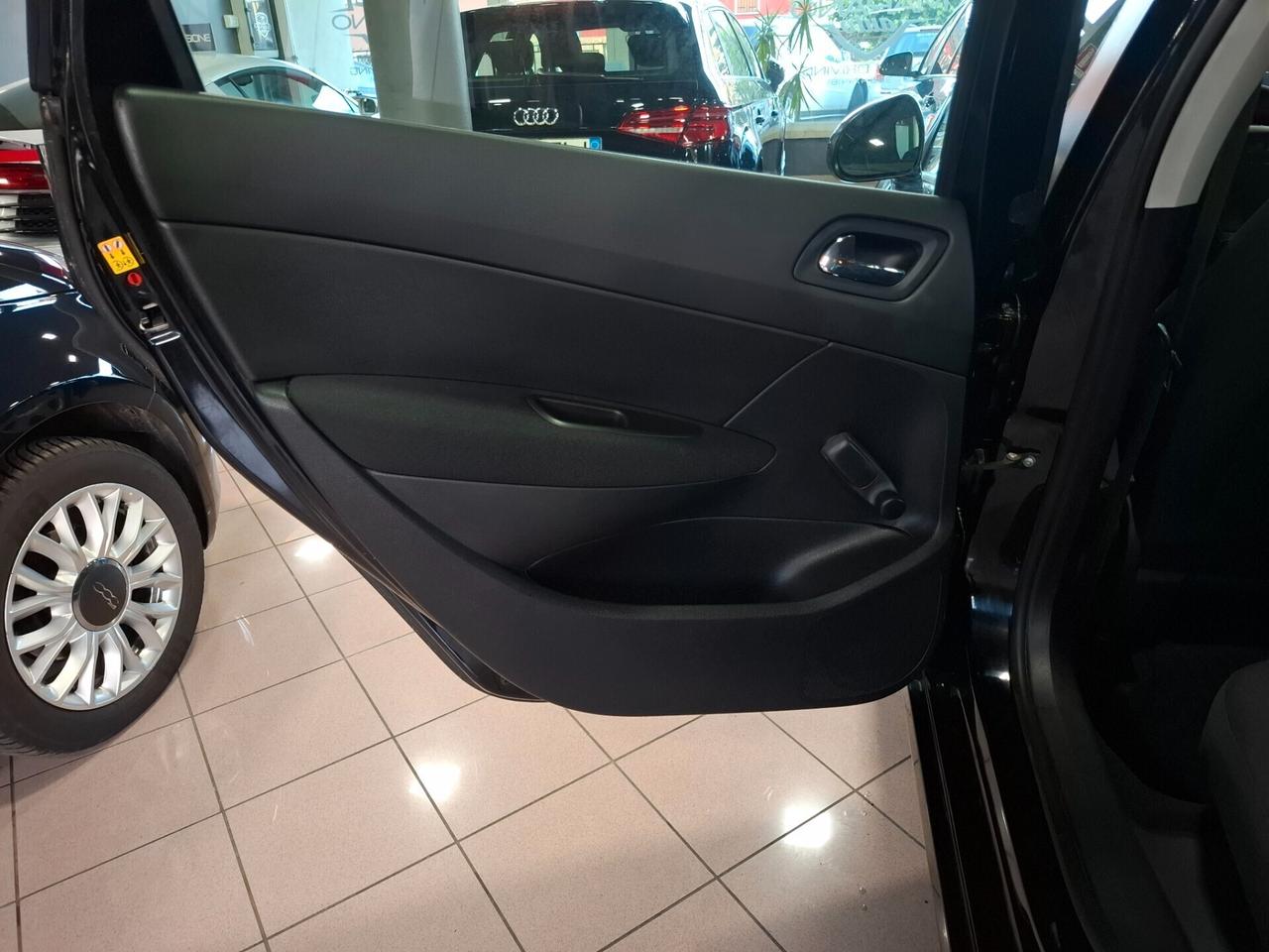 Peugeot 308 1.6 HDi 90CV Neopatentato