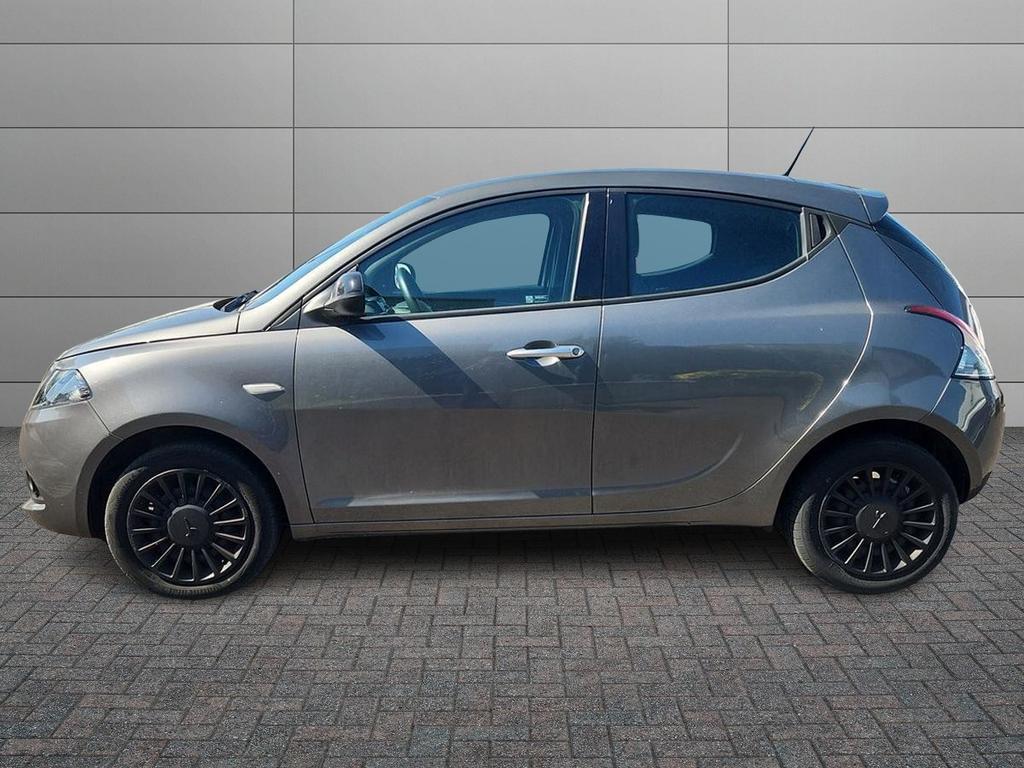 Lancia Ypsilon 1.0 hybrid Silver s&s 70cv