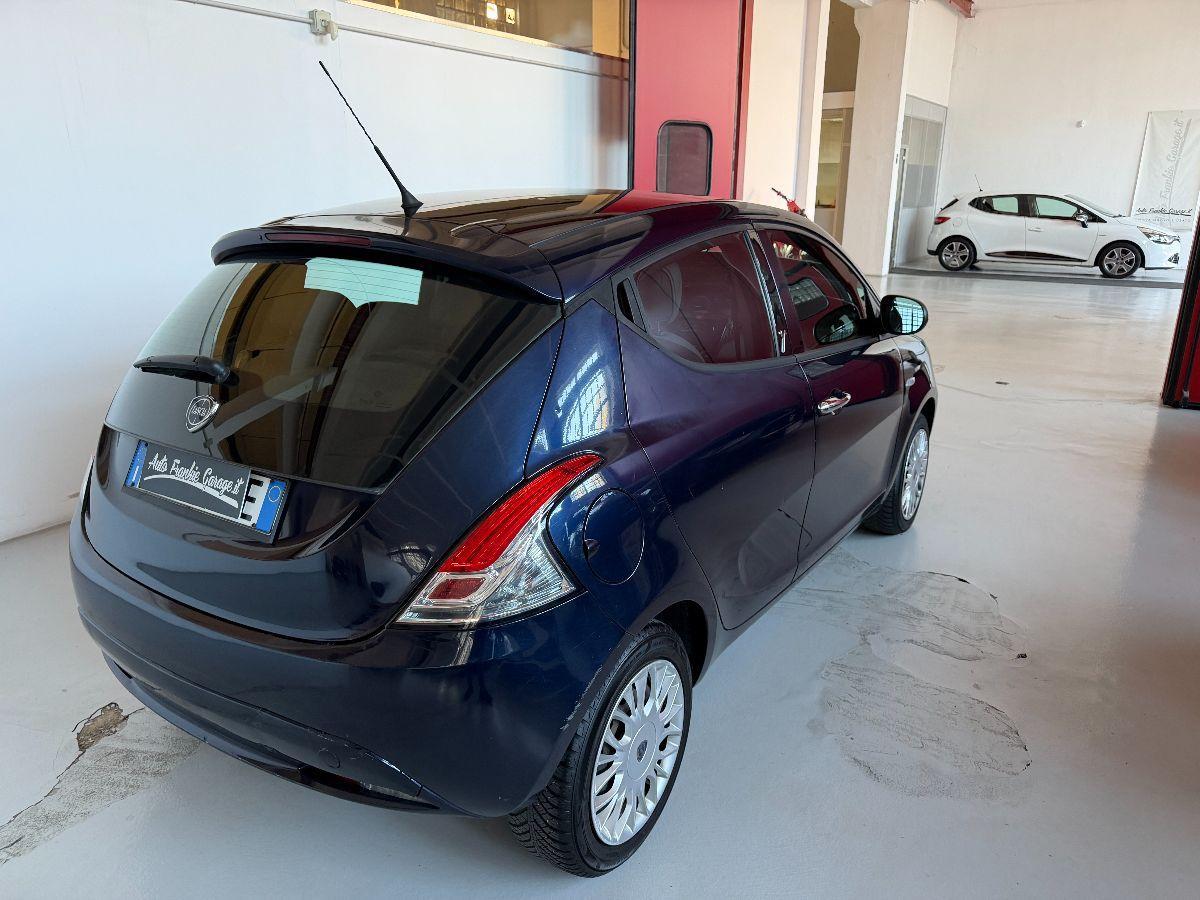 LANCIA - Ypsilon - 1.2 69 CV 5p. Platinum